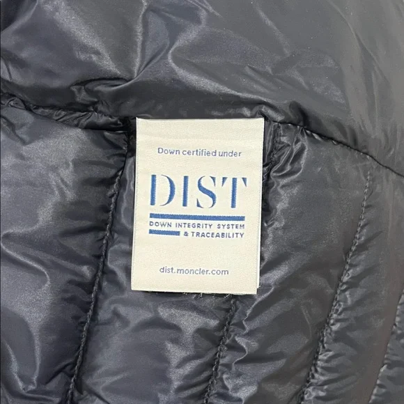 Moncler Men's Dark Gray Puffer Jacket with Red Trim - Picture 8 of 9